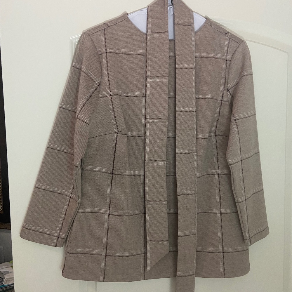 Classy Ann Taylor Top